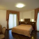 Le Grotte Hotel 4*