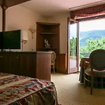 Le Grotte Otel 4*