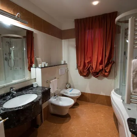 Le Grotte Отель 4*