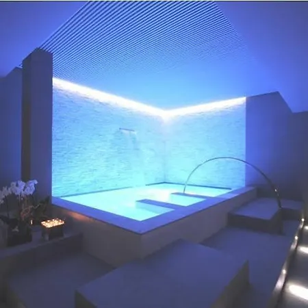 Отель Le Grotte