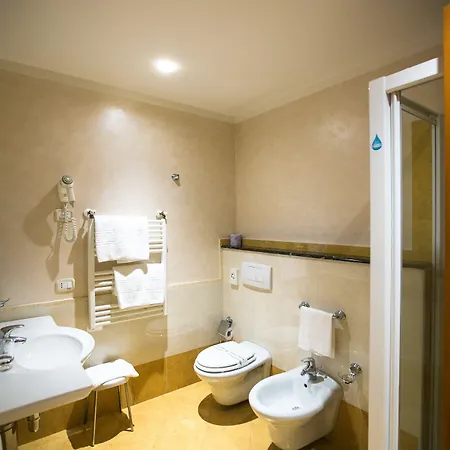 レ ガロッタ 4* ジェンガ