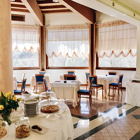 レ ガロッタ 4* ジェンガ