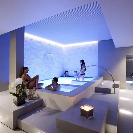 Отель Le Grotte 4*
