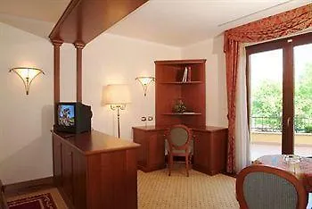 Le Grotte Отель 4*