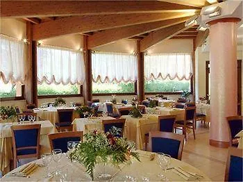 Le Grotte Отель 4*