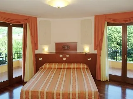 Le Grotte Отель 4*