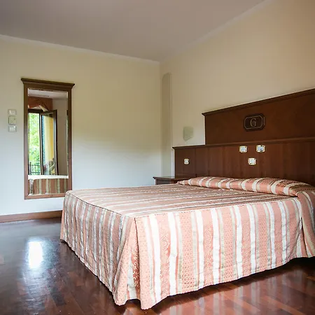 Le Grotte 4*