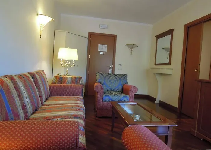 Hotel Le Grotte Genga (Ancona)